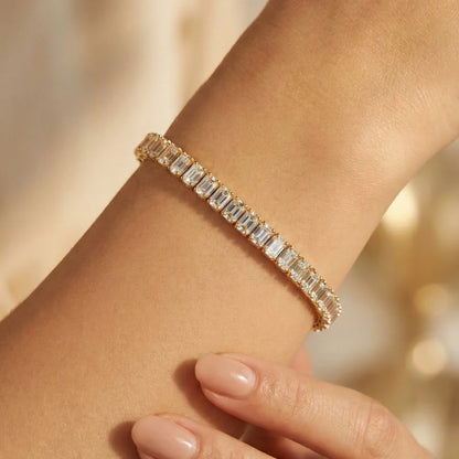 Sparkling Emrald Line Tennis Bracelet
